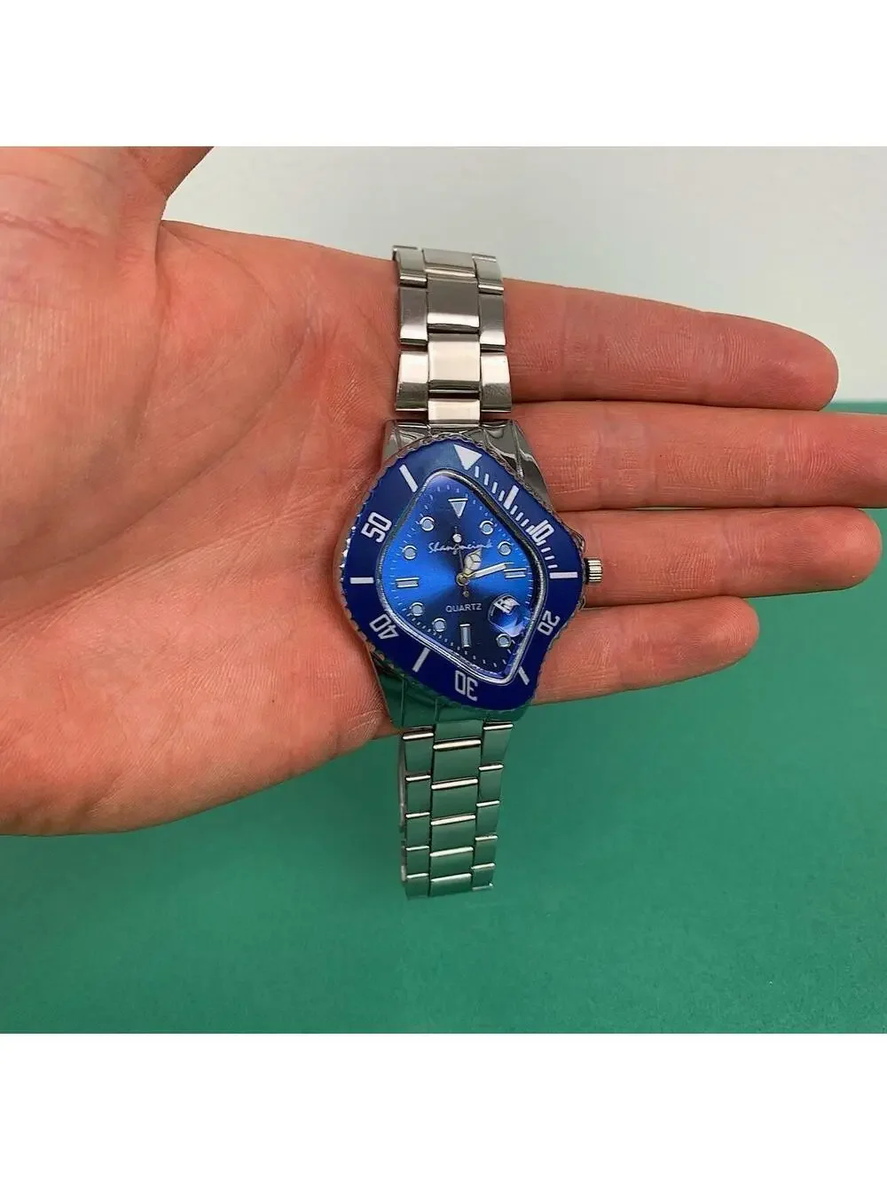 Classy Y2k 2000s vintage style essential minimalist retro stainless steel cyber